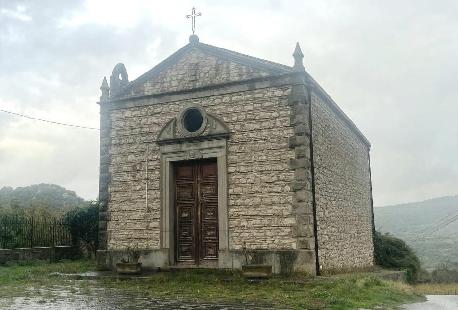 La-chiesa-di-SantAntonio-di-Padova-a-Santa-Maria MONTALBANO E., IL RESTAURO DELLA CHIESA DI S. ANTONIO